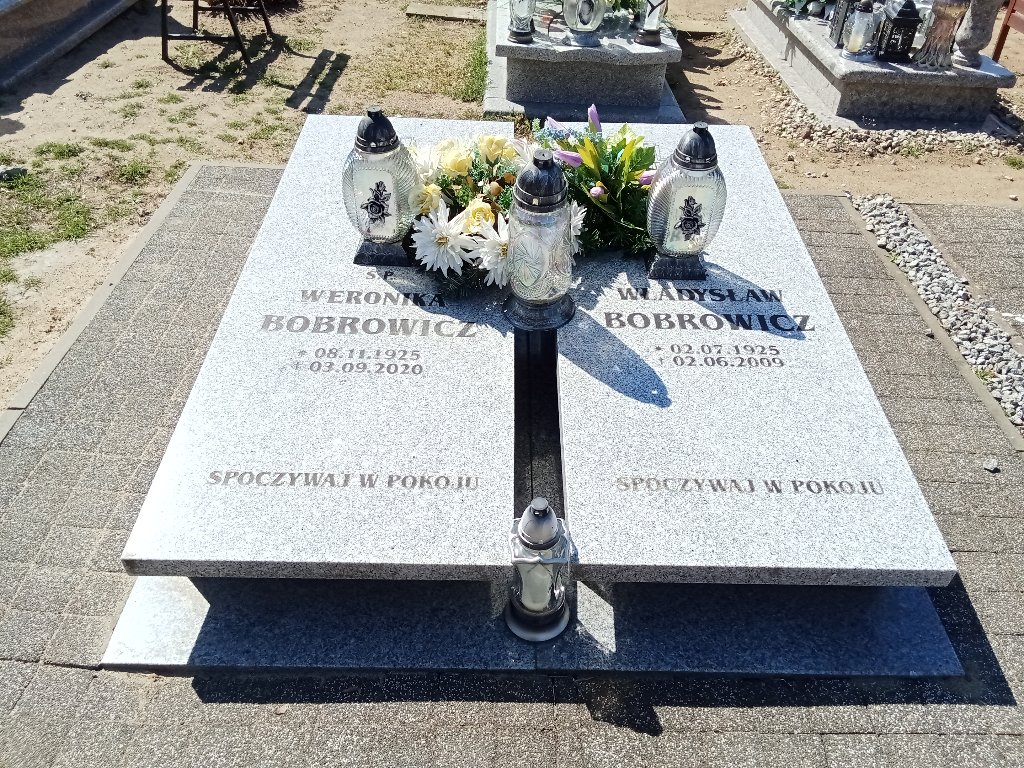 Grób Władysław Bobrowicz